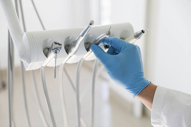Professional Emergency Dentist technician working in Jay County County, IN